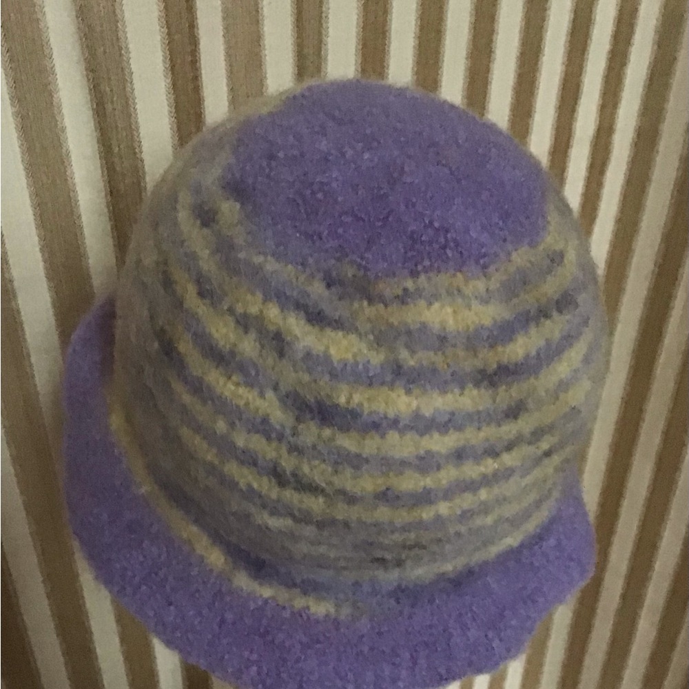 Hand Felted Hat - Picture 2 of 3